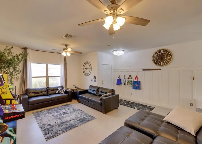 Family W/ Community Perks In * Peoria